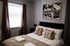 Stay Comfortable- Close to City Centre- Sleeps up to 8
